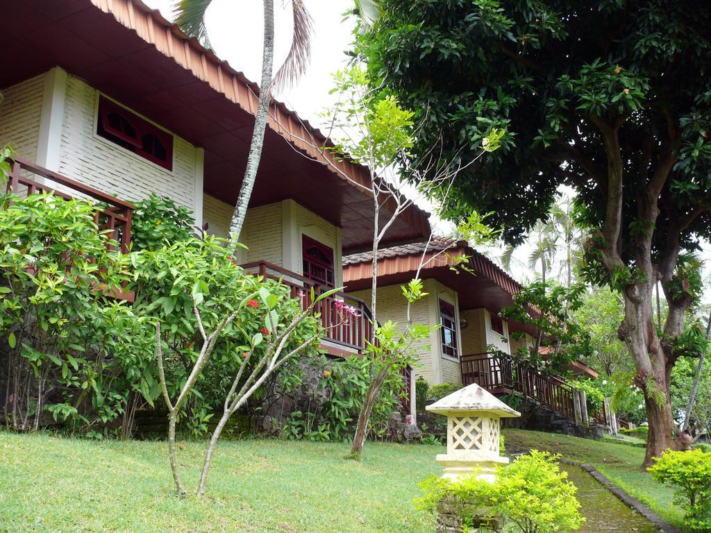 Puri Bunga Beach Cottages Senggigi Exterior photo